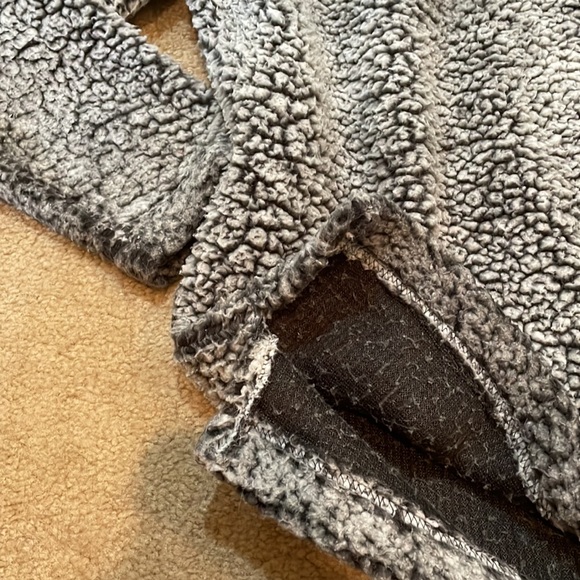 Fleece jacket - Picture 4 of 5